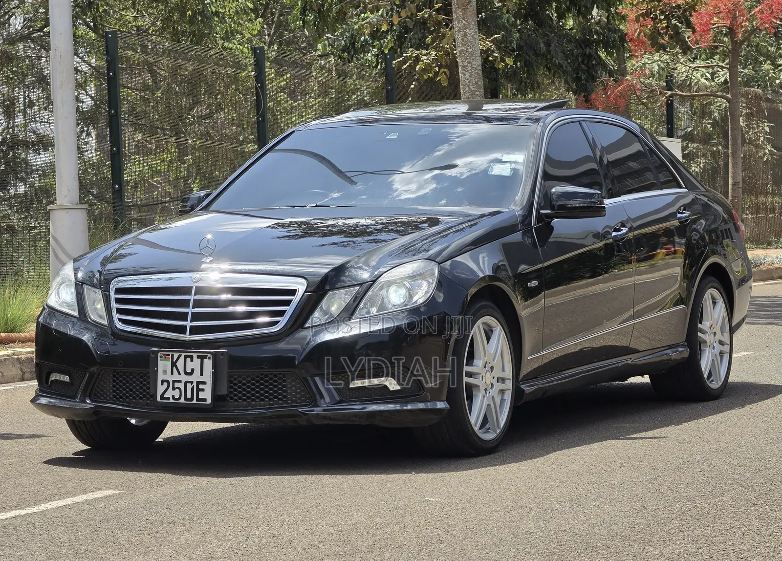 Mercedes-Benz E250 2011 Black