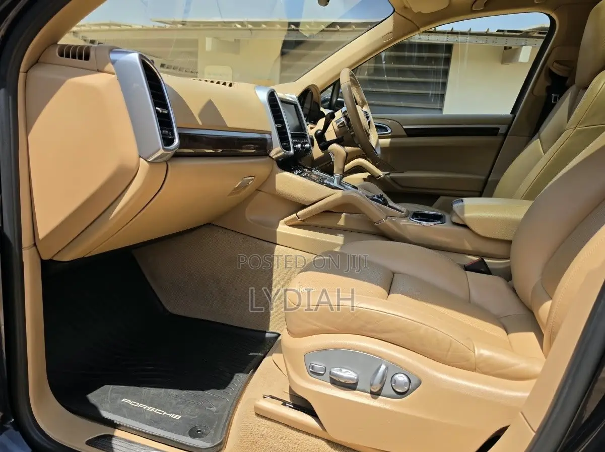 Porsche Cayenne 2015 Black