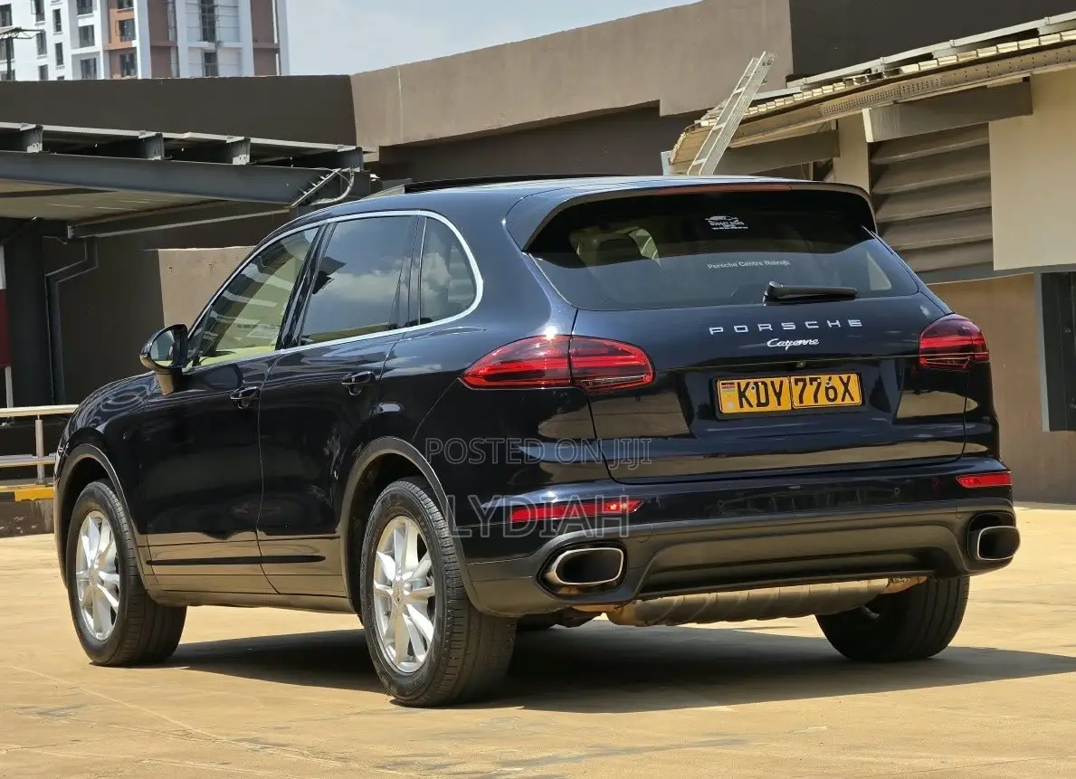 Porsche Cayenne 2015 Black