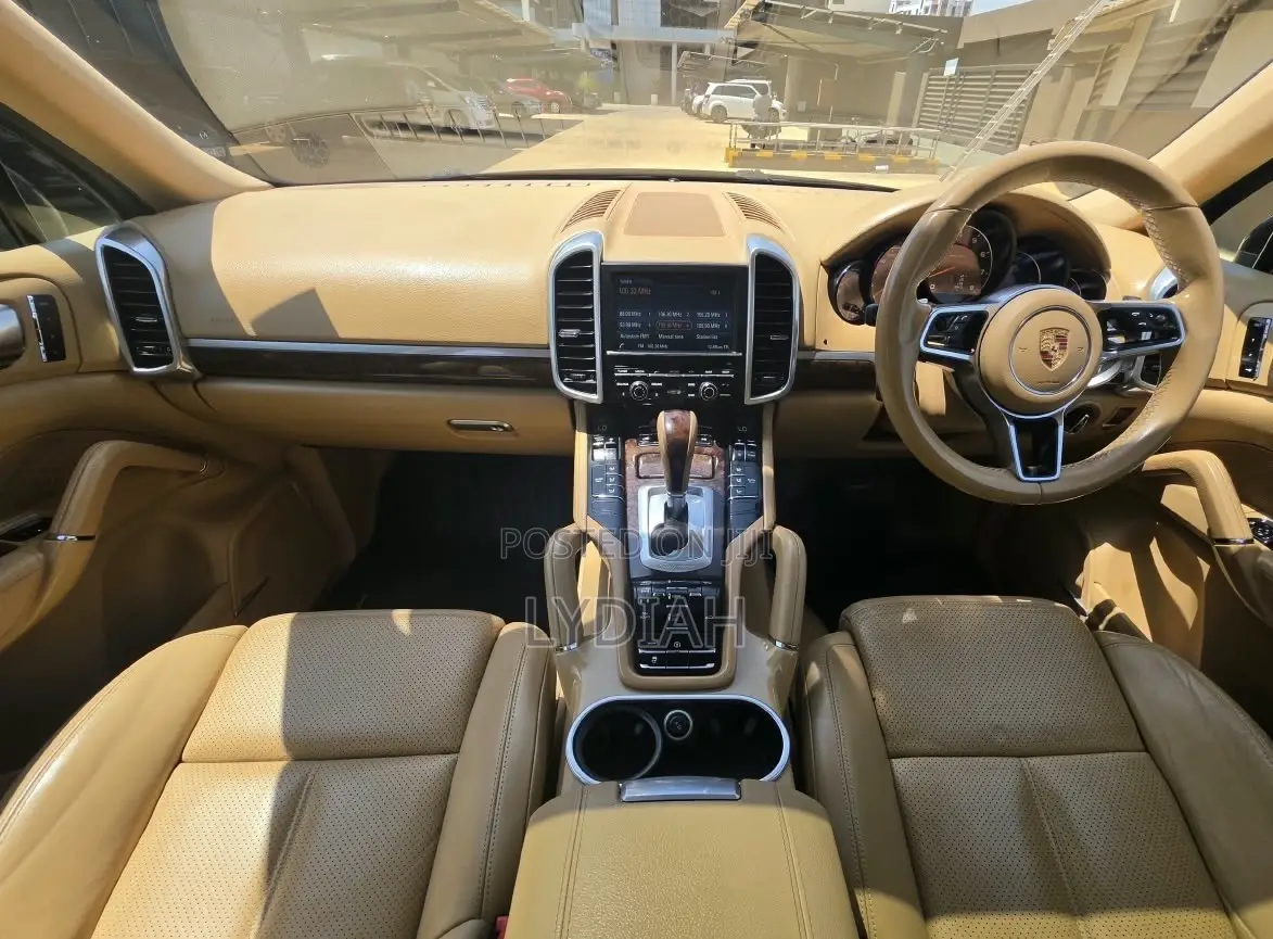 Porsche Cayenne 2015 Black