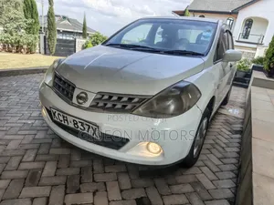 Nissan Tiida 2010 White