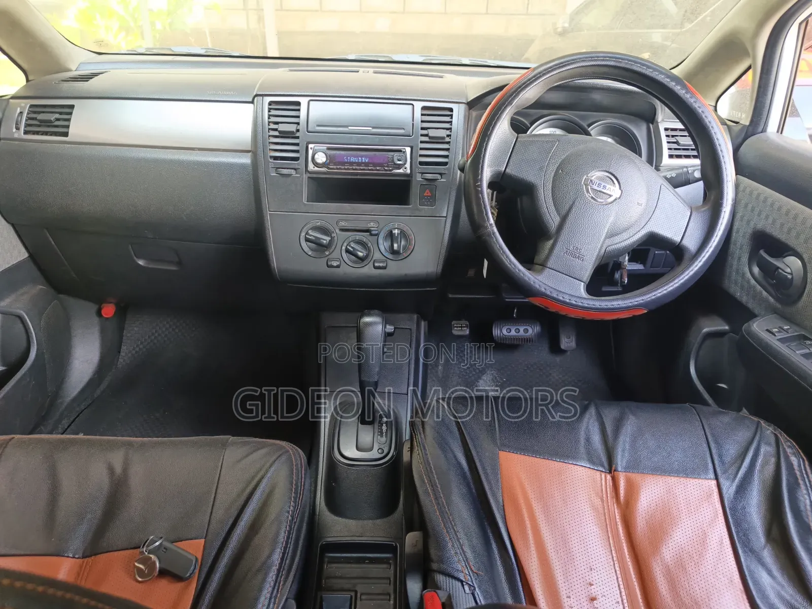 Nissan Tiida 2010 White