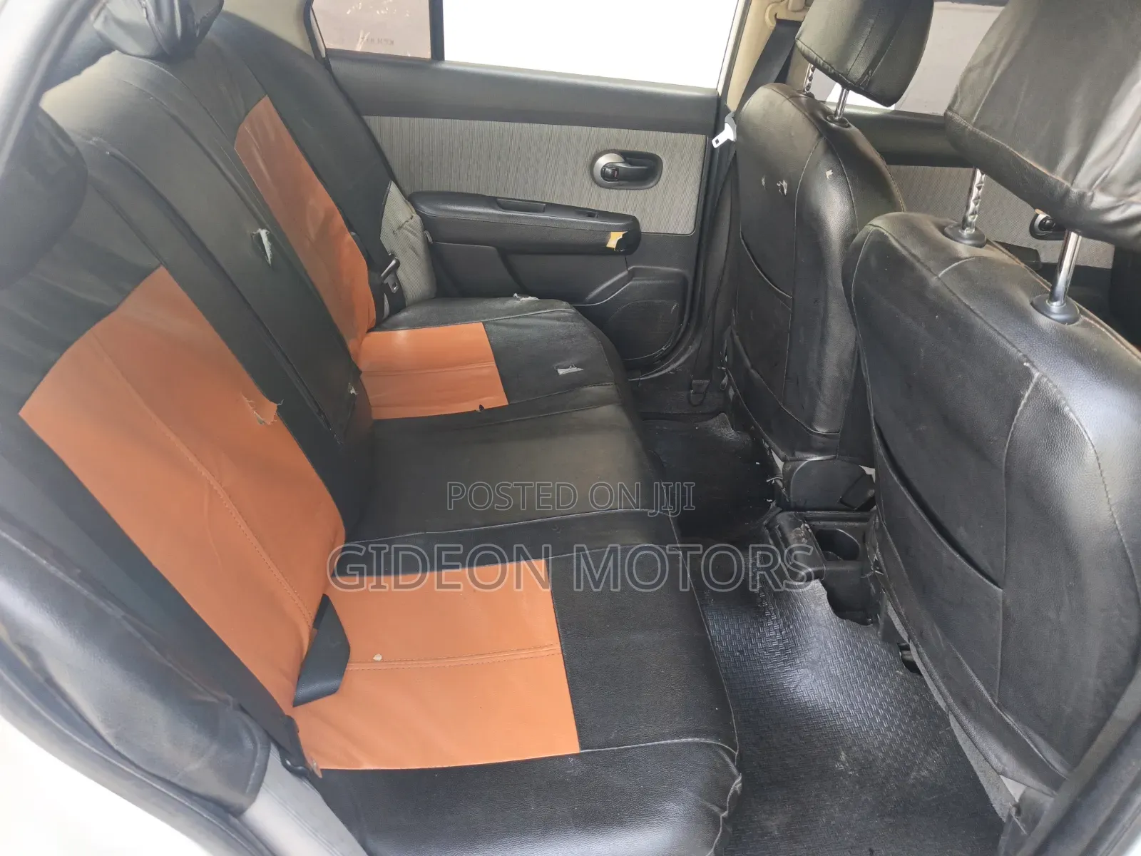 Nissan Tiida 2010 White