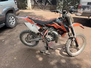 KTM 2018 Orange
