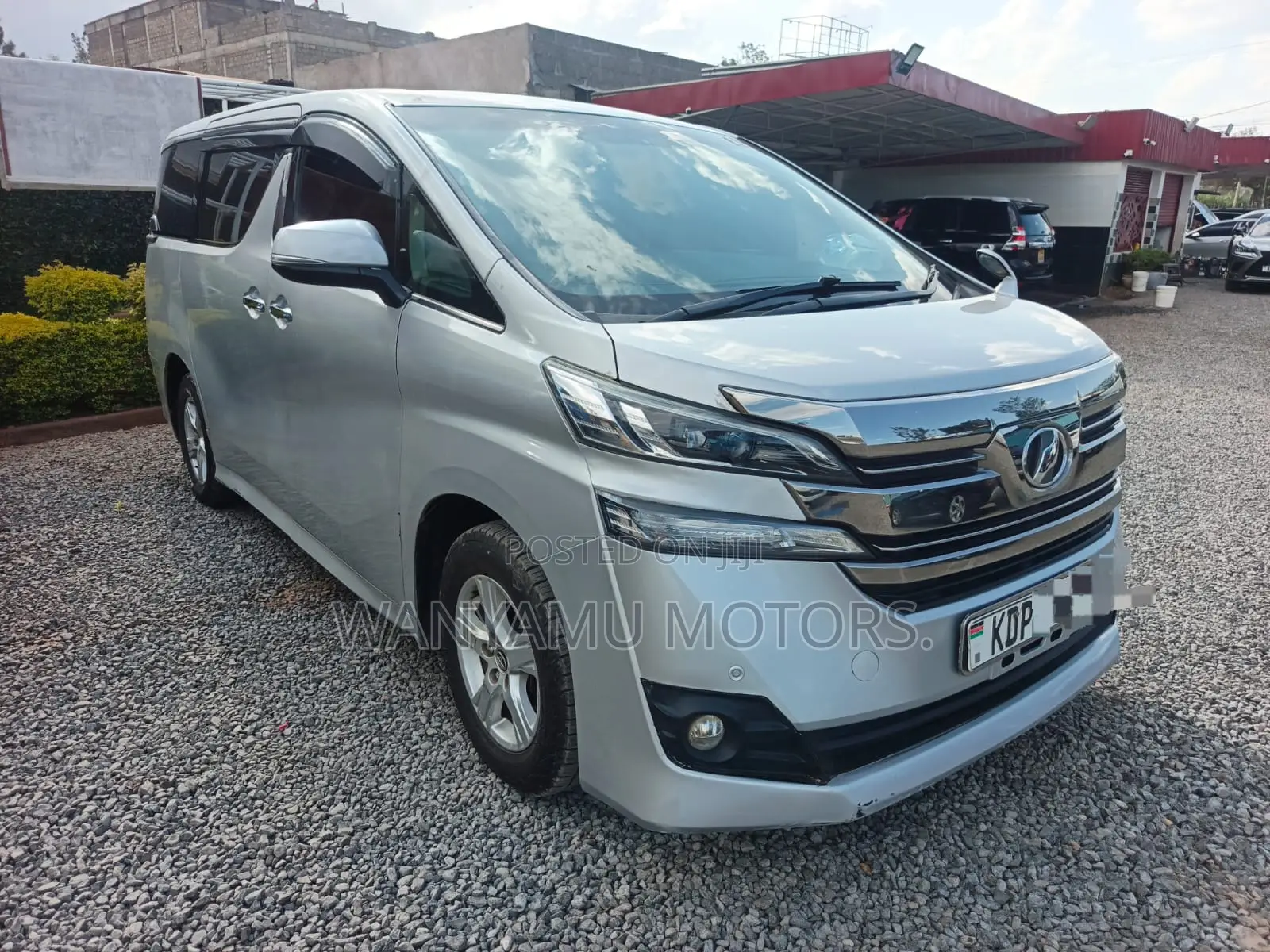 Toyota Vellfire 2018 Silver