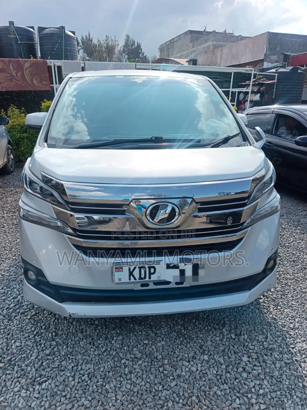 Toyota Vellfire 2018 Silver