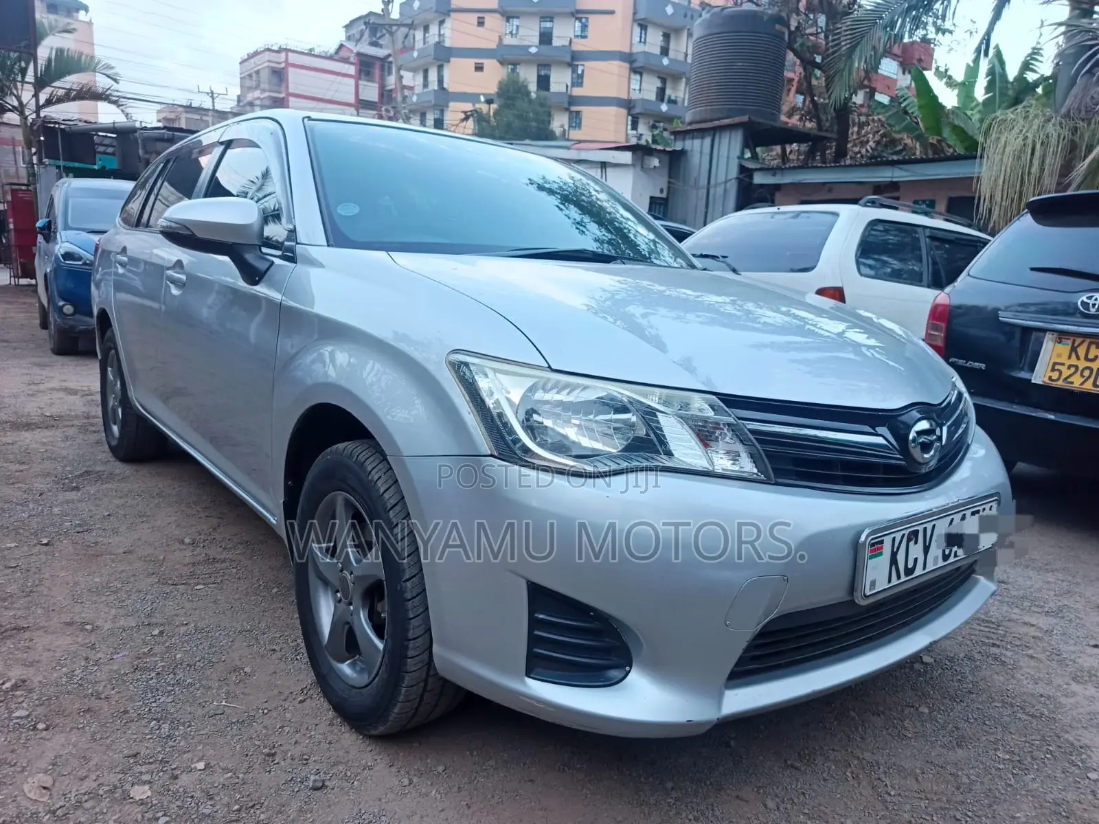 Toyota Corolla Fielder 2013