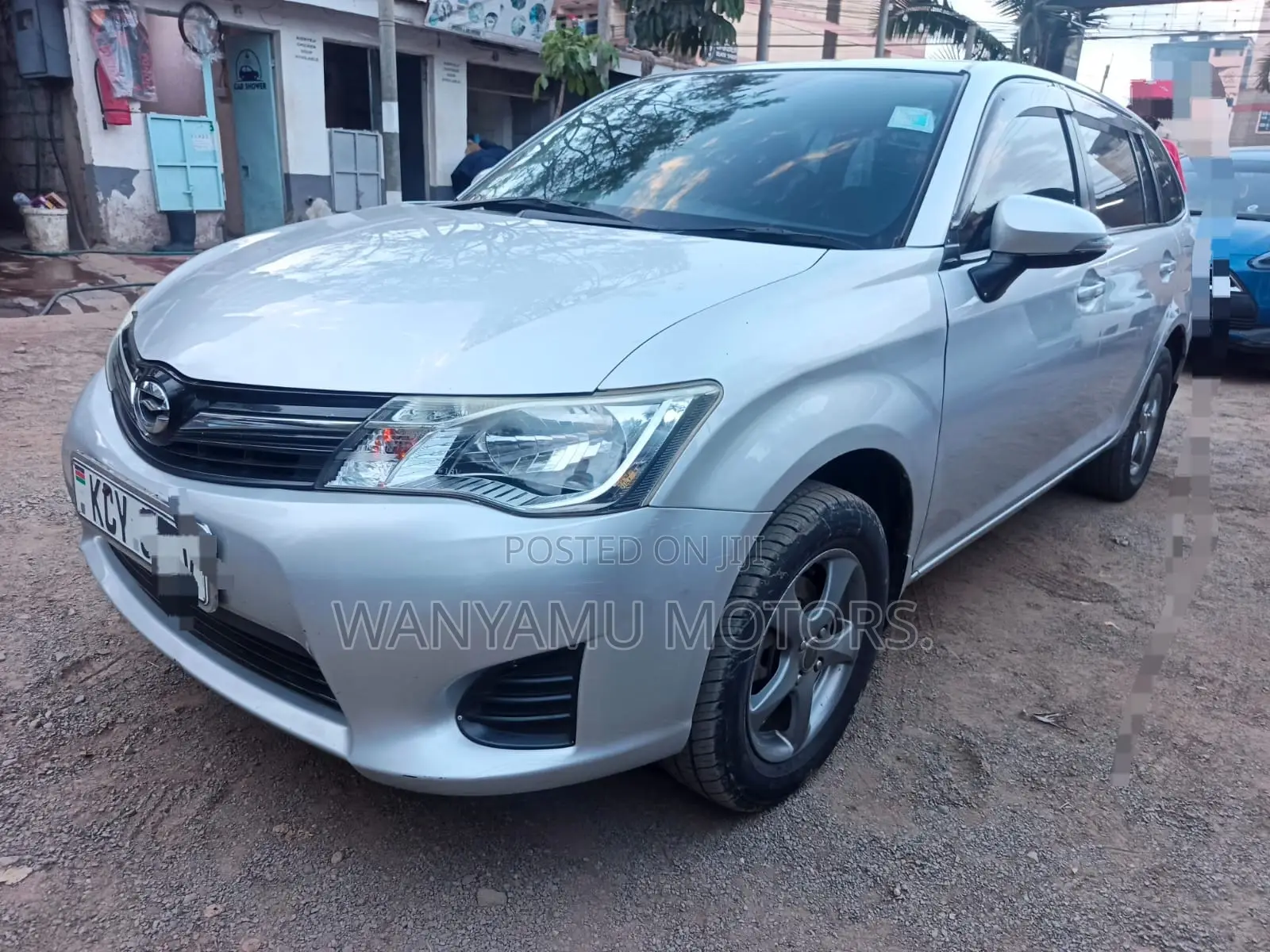 Toyota Corolla Fielder 2013