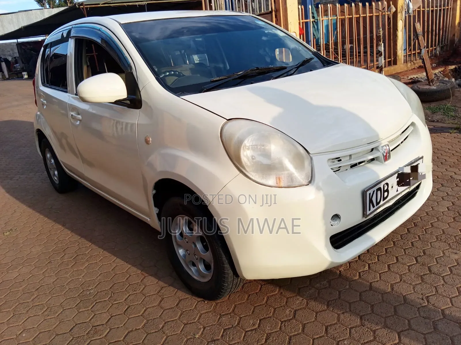 Toyota Passo 2013 White