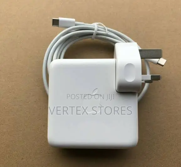 Apple MacBook 61W USB-C Power Adapter