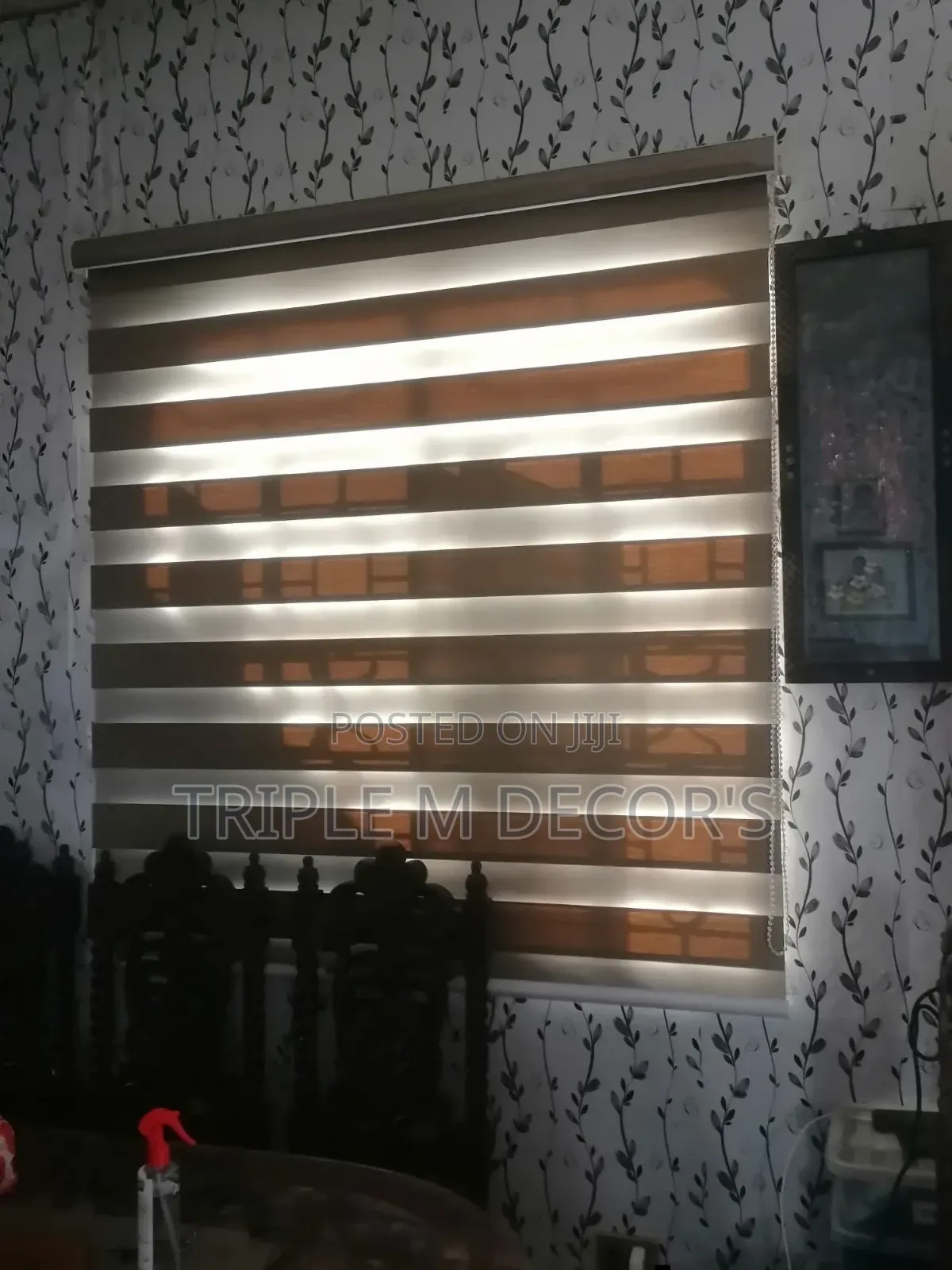 Modern Elegant Horizontal Window Blinds – Stylish Home & Office