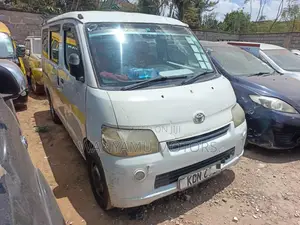 Toyota TownAce 2010 White