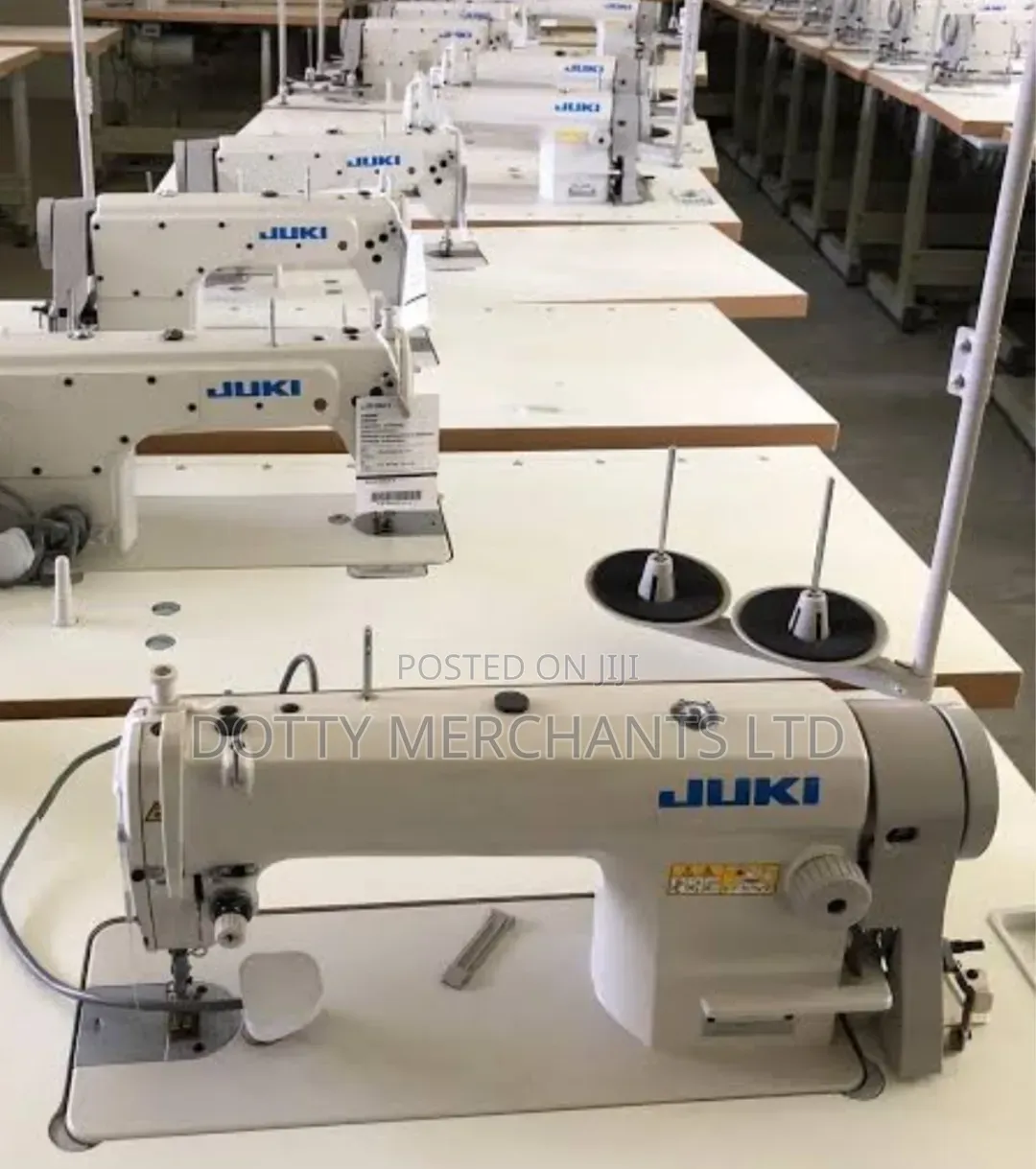 Electric Juki Sewing Machine With Table and Motor
