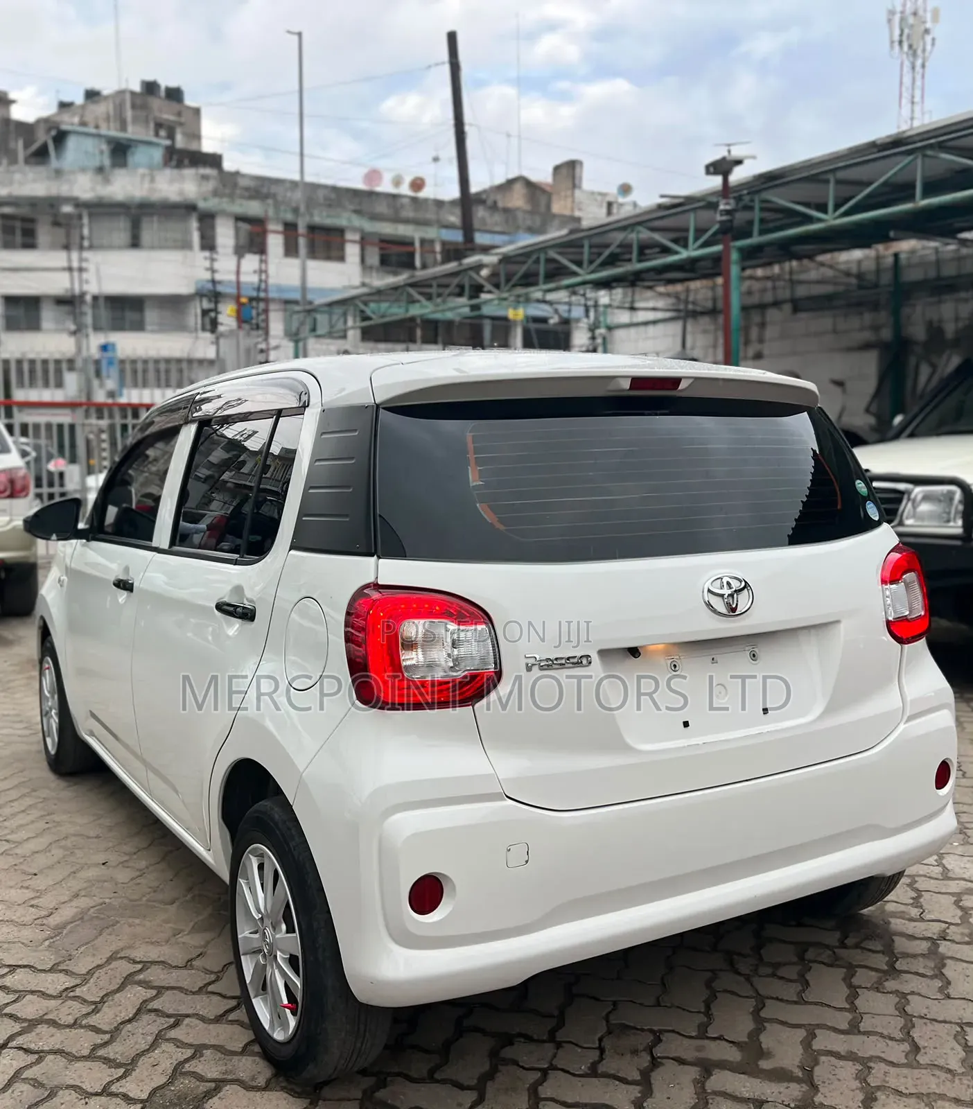 Toyota Passo 2018 Off white