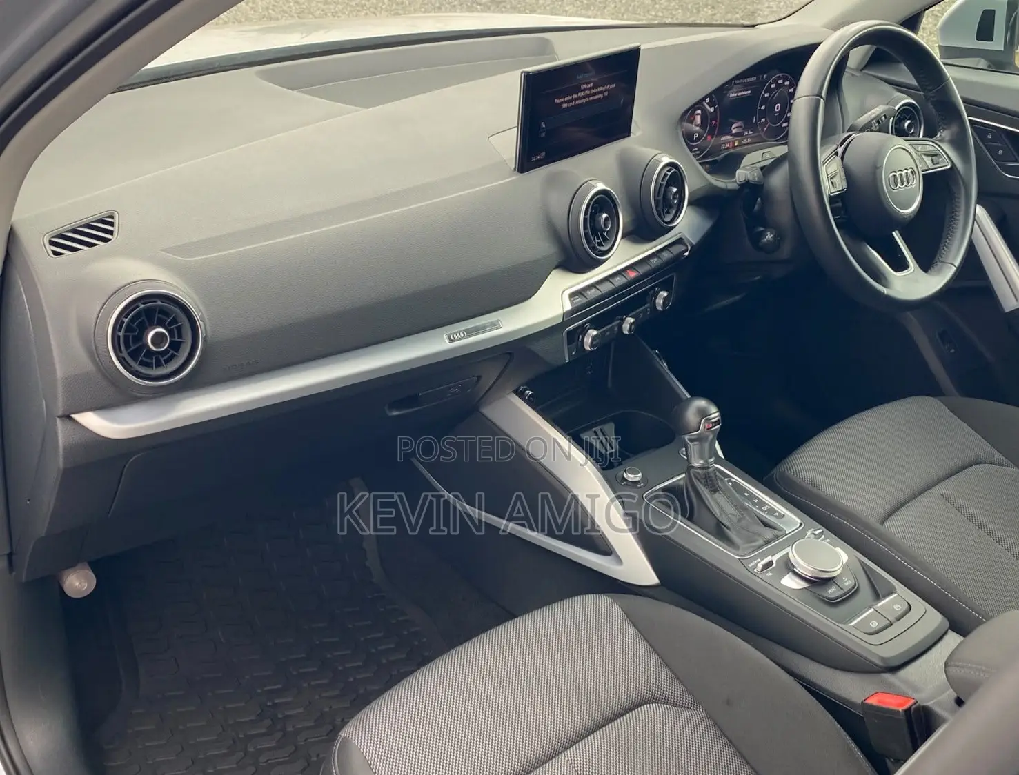 Audi Q2 2019 Silver