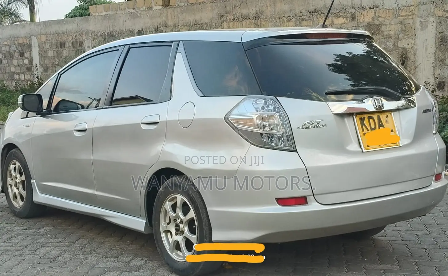 Honda Fit Shuttle 2014 Silver