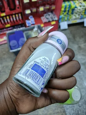 Nivea Rolon 48hrs