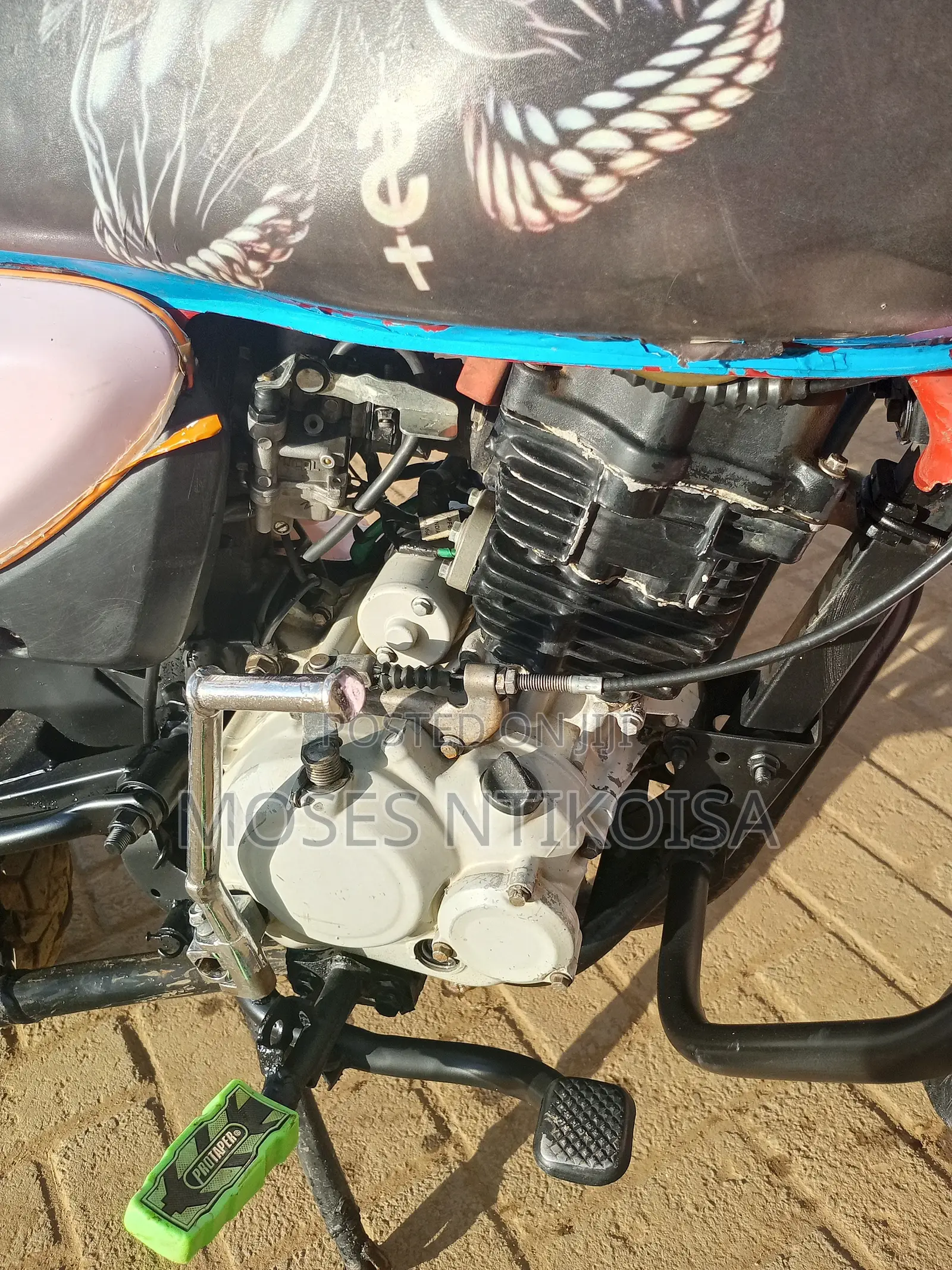 Bajaj Boxer 150 UG 2020 Red