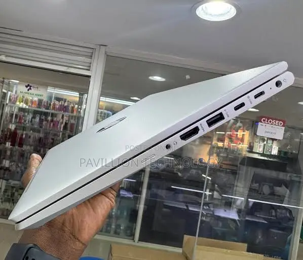 Laptop HP EliteBook 860 G9 16GB Intel Core i7 SSD 512GB