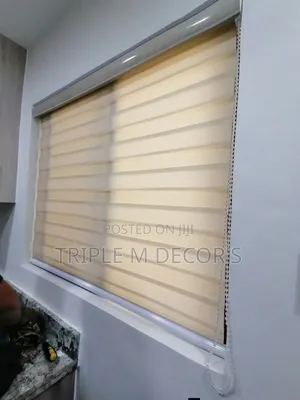 Corporate Office Blinds-Top Quality for Modern Finish