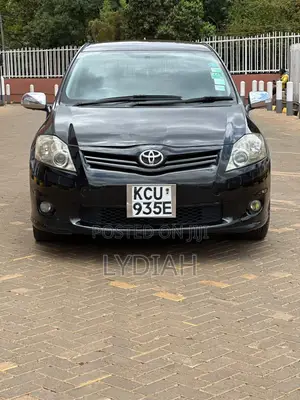 Toyota Auris 2012 Black