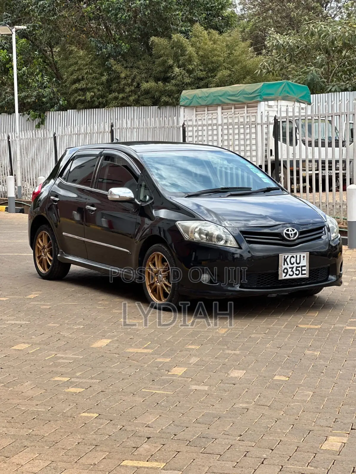 Toyota Auris 2012 Black