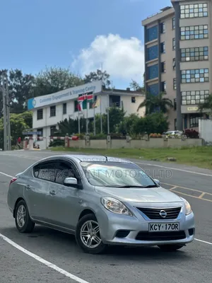 Nissan Latio 1.2 2012 Silver