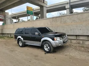 Nissan Navara 2005 Black