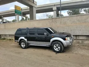 Nissan Navara 2005 Black