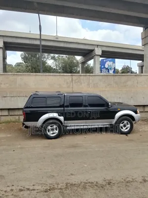 Nissan Navara 2005 Black