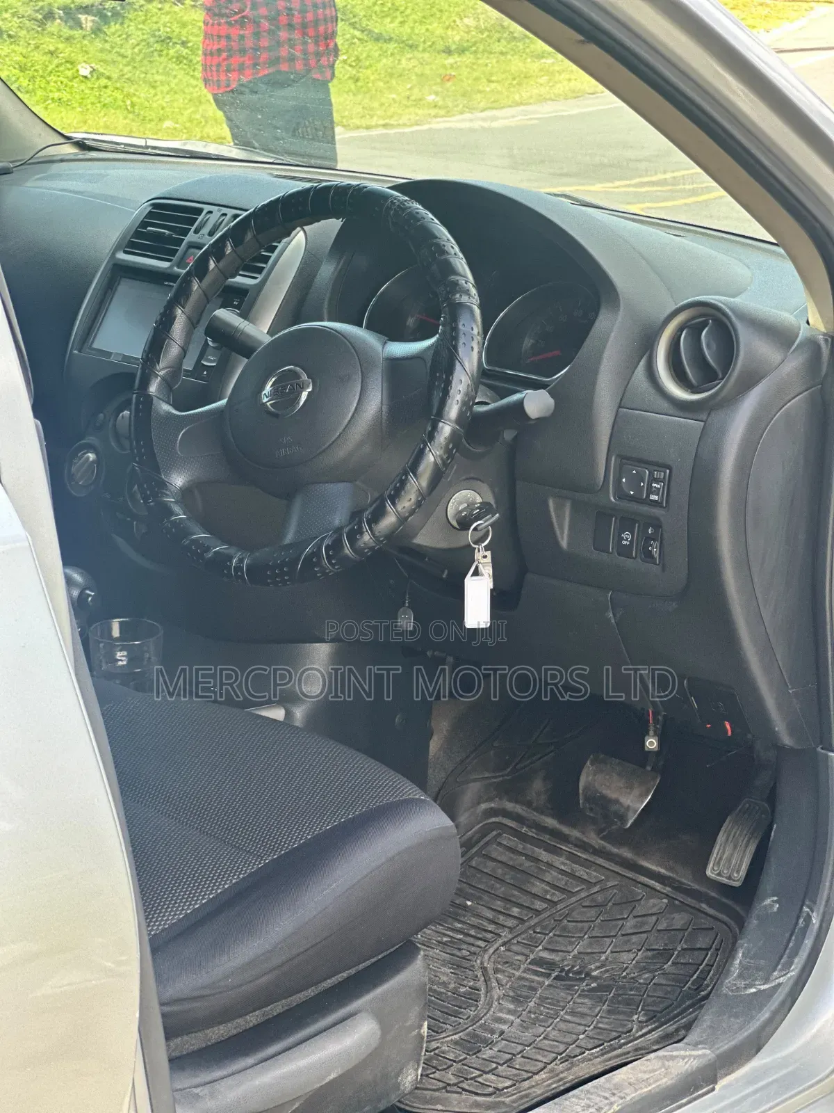 Nissan Latio 1.2 2012 Silver