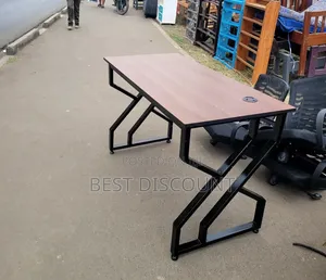 Gaming and Computer Desk – Modern Design