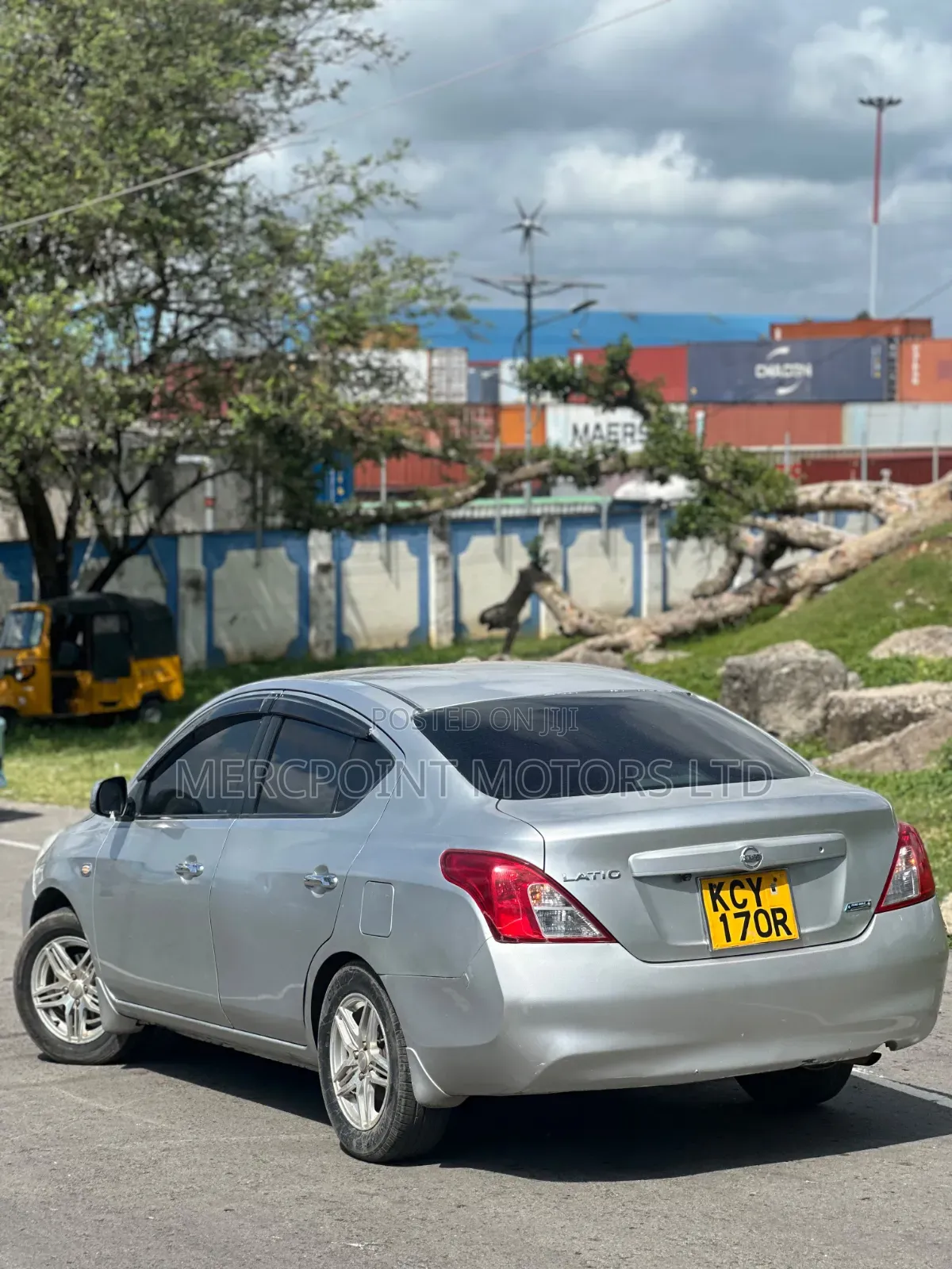 Nissan Latio 1.2 2012 Silver