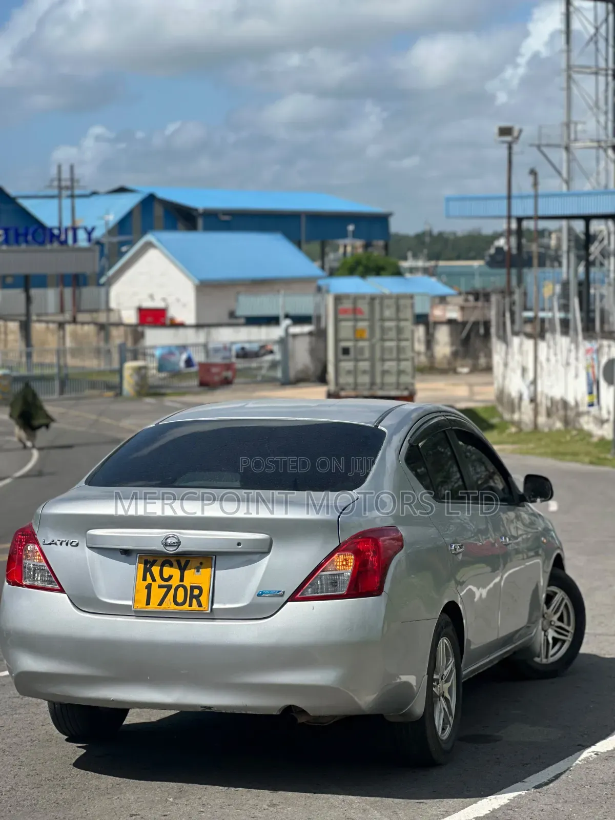 Nissan Latio 1.2 2012 Silver