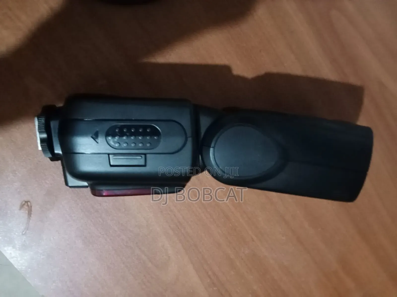 TT600 Camera Flash
