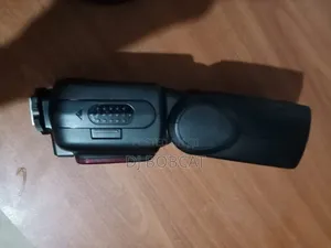 TT600 Camera Flash