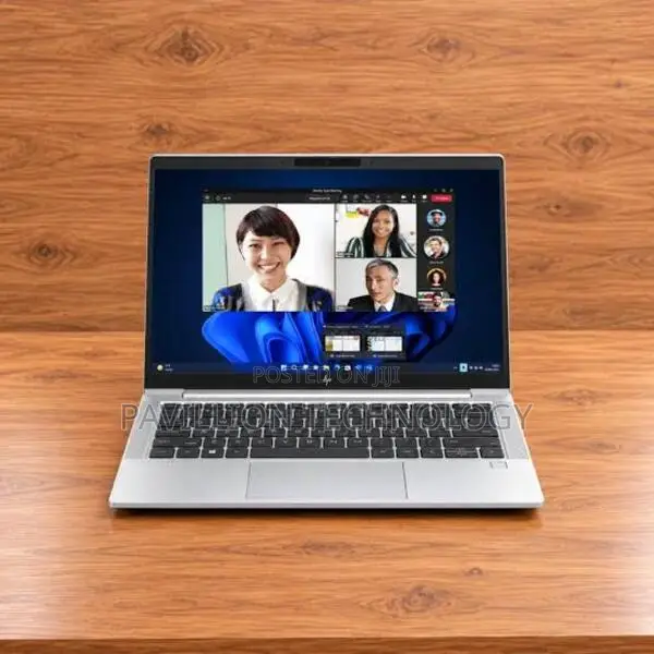 Laptop HP EliteBook 630 G10 16GB Intel Core i7 SSD 512GB