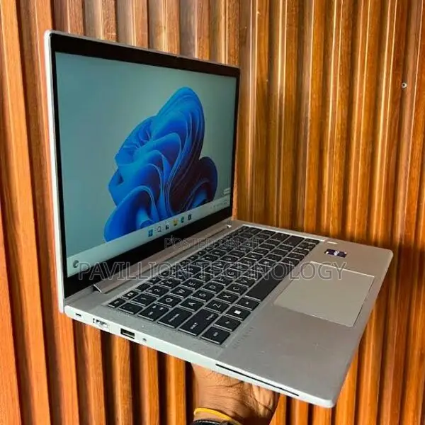 Laptop HP EliteBook 630 G10 16GB Intel Core i7 SSD 512GB
