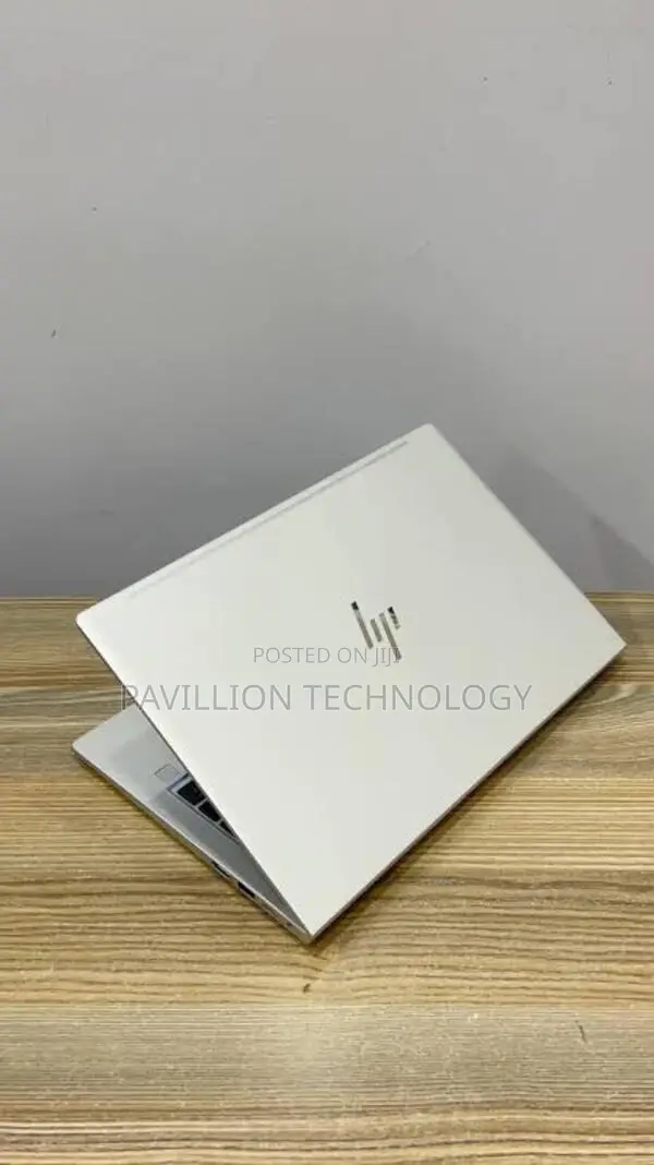 Laptop HP EliteBook 630 G10 16GB Intel Core i7 SSD 512GB