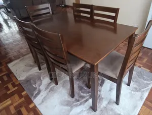 6 Seater Dinning Table Pluch Chairs for Sale