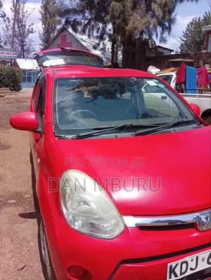 Toyota Passo 2015 Red