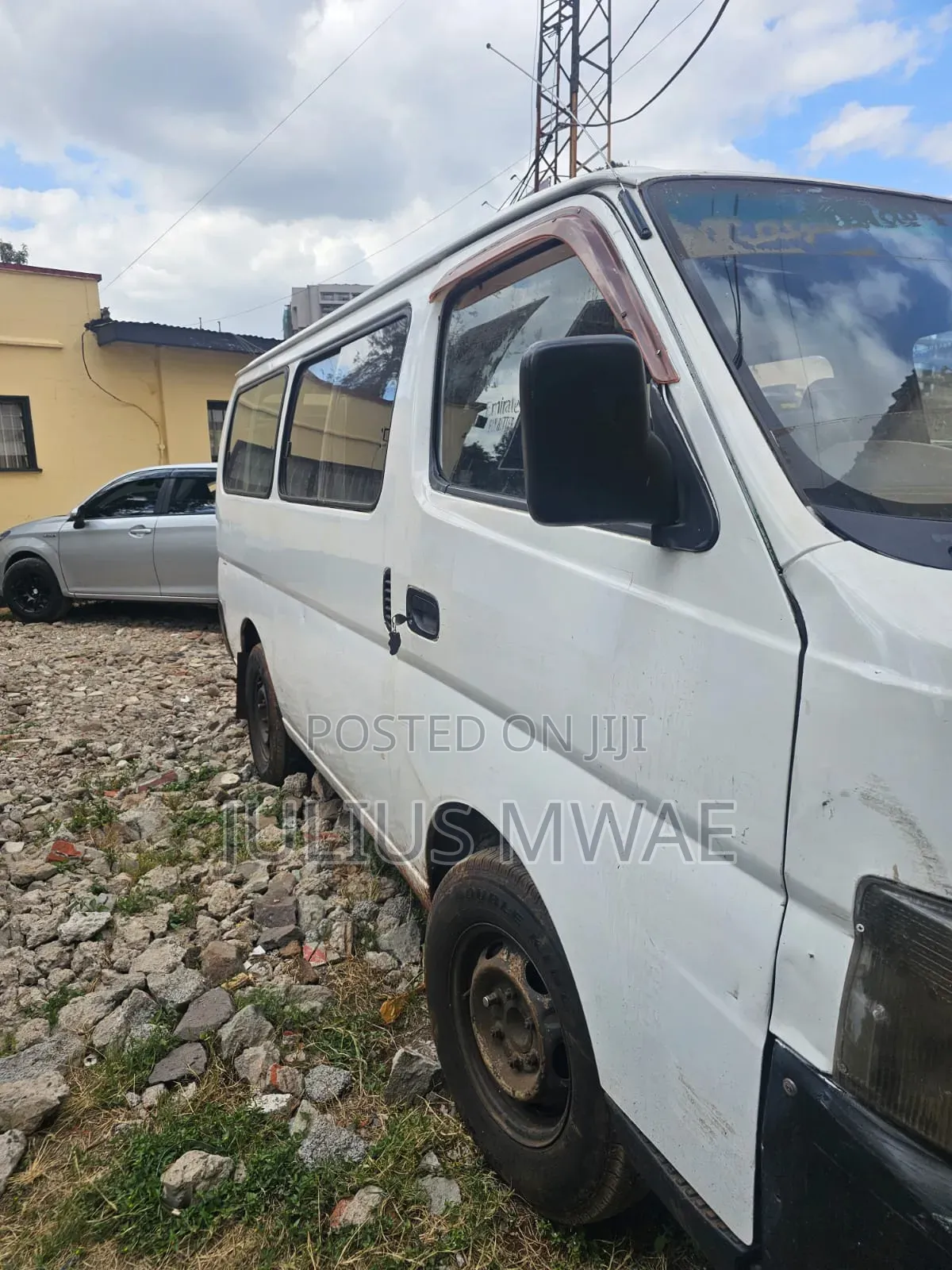 Nissan Caravan (Urvan) 2009 White