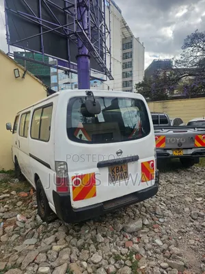 Nissan Caravan (Urvan) 2009 White