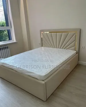 Luxury Beige Velvet Sunburst Fan-Tufted Bed Frame With Gold Trim
