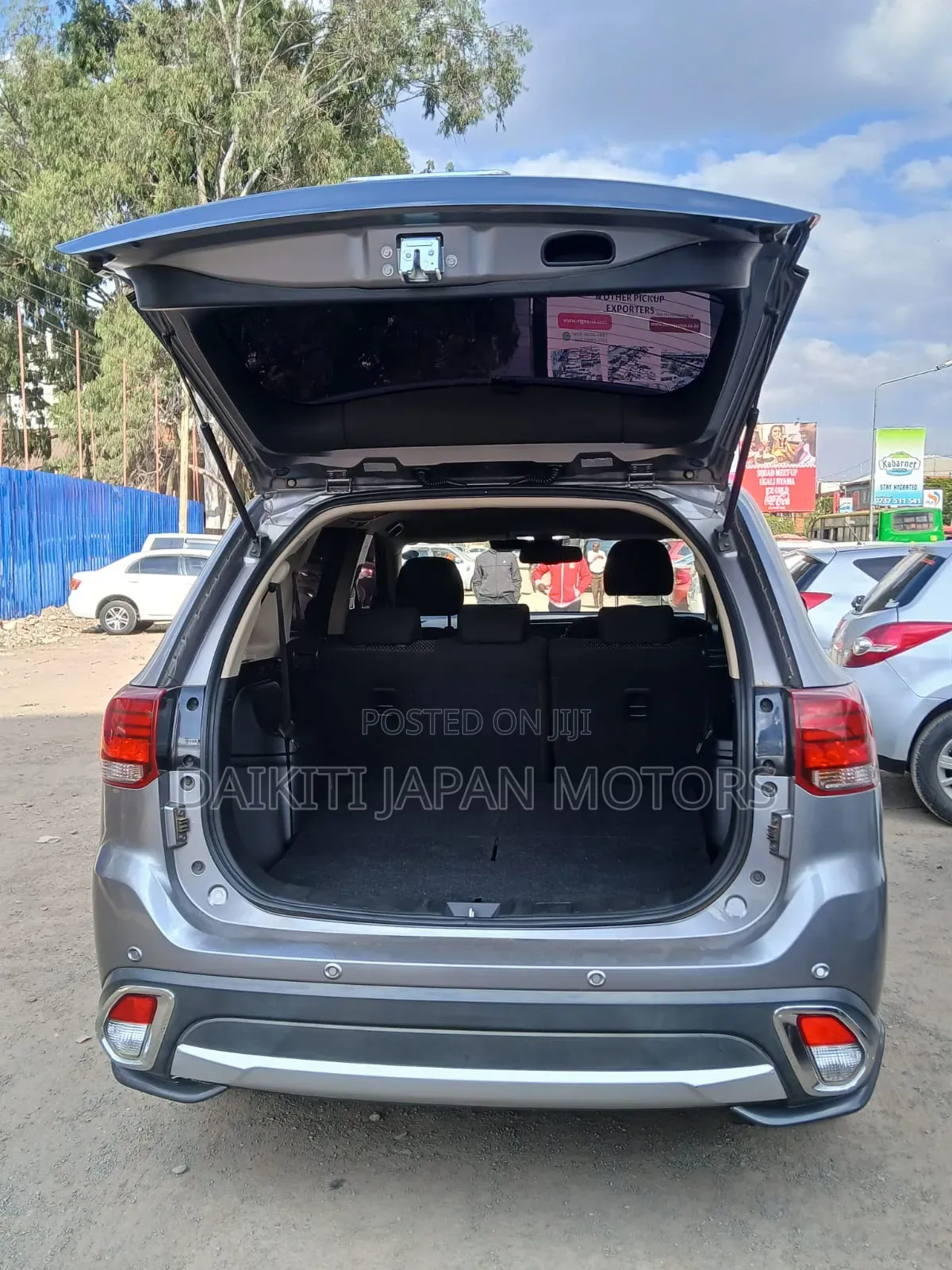 Mitsubishi Outlander 2018 Blue