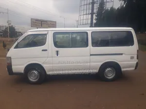 Toyota HiAce 2010 White