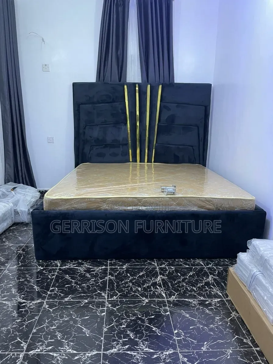 Luxury 5x6 Bed With Gold Strips & 8inch Mattress Combo