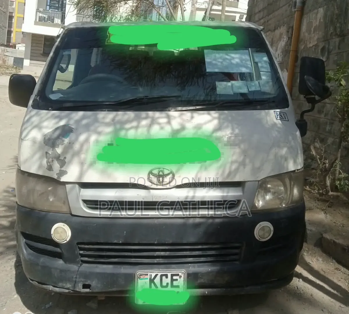 Toyota HiAce 2009 White