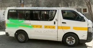 Toyota HiAce 2009 White