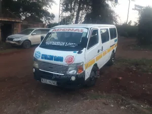 Nissan Caravan (Urvan) 2012 White